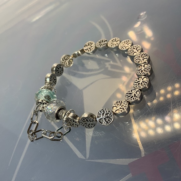 FILIGREE BANGLE 5.5cm diameter fits 6” wrist - Picture 4 of 7